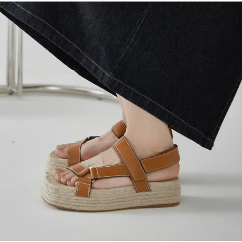 Women Fashion Trend 2026 - Sandálias Femininas de Verão 2026 em