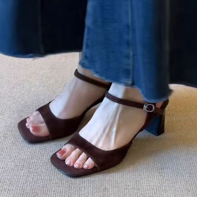 Women Fashion Trend 2026 - Sandálias Femininas de Salto Alto Plataforma