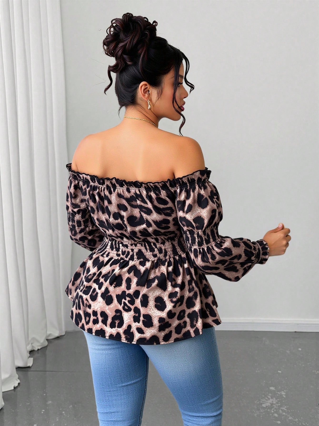 Blusa Feminina Plus Size com E - Women'S Fashion Essentials avaliação e preço